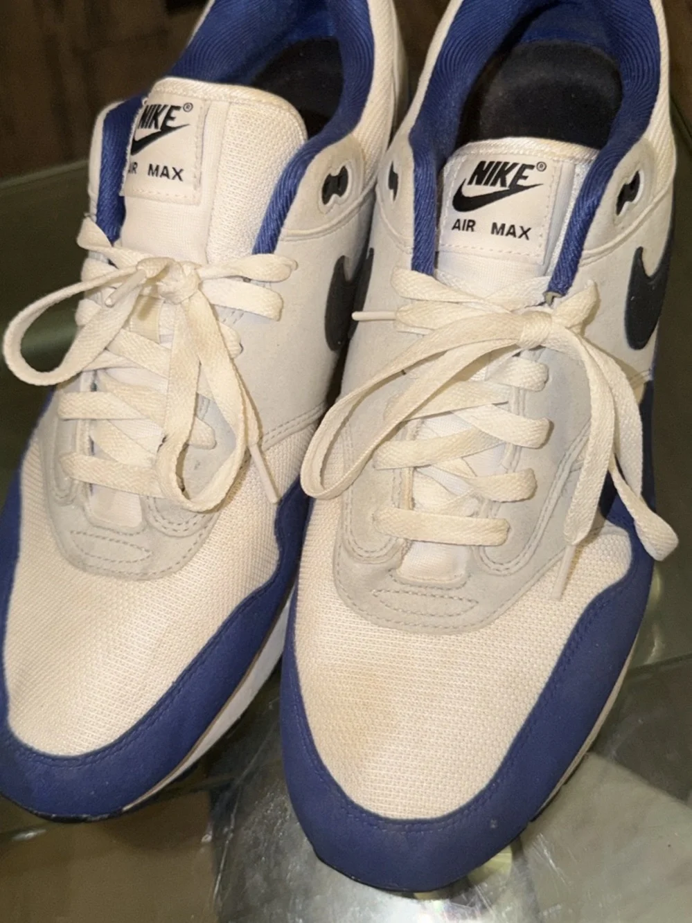Nike Men’s White, Blue and Black Low-Top Sneakers